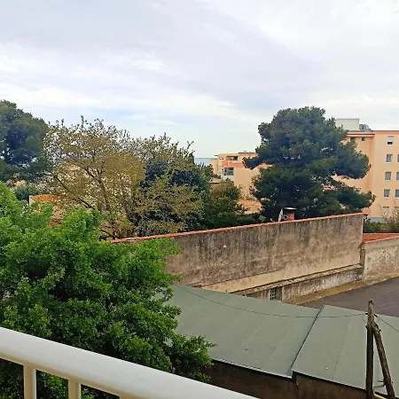 4 Pieces A Avec Balcon, Proche Plage, Activites Familiales Et Commodites - Fr-1-338-509