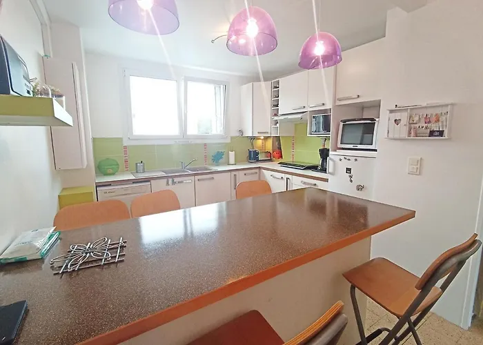 4 Pièces à Avec Balcon, Proche Plage, Activités Familiales Et Commodités - Fr-1-338-509 Sète