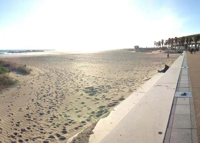 4 Pièces à Avec Balcon, Proche Plage, Activités Familiales Et Commodités - Fr-1-338-509 * Sète