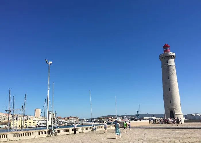 Appartamento 4 Pièces à Avec Balcon, Proche Plage, Activités Familiales Et Commodités - Fr-1-338-509 Sète